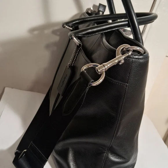 Authentic black leather coach Businessbriefcase.